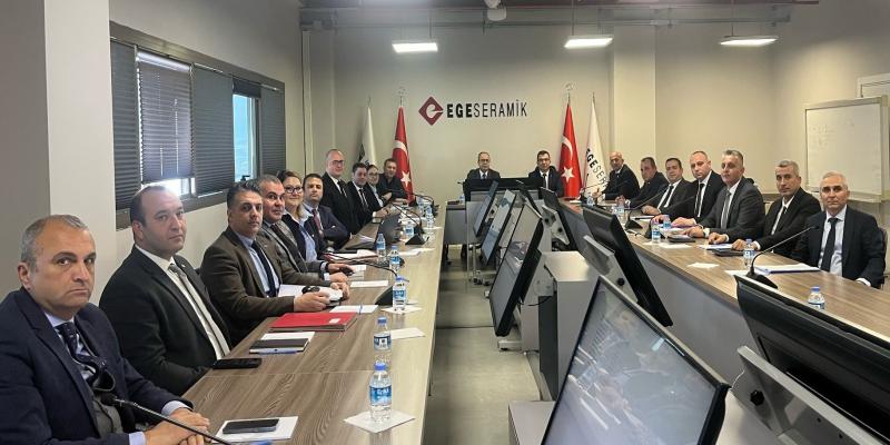 EGE SERAMİK - VİTRİFİYE'DE TİS GÖRÜŞMELERİ DEVAM EDİYOR