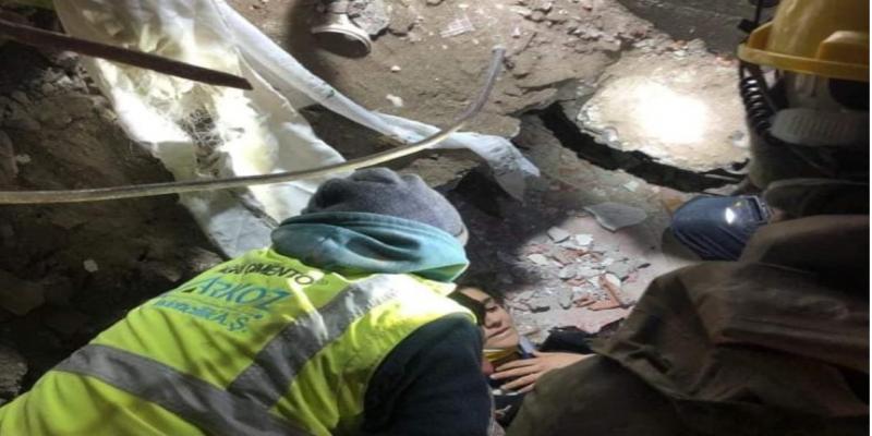 DEPREM KAHRAMANLARIMIZA TEŞEKKÜRLER